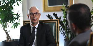 موسی احمدزاده مدافع تولید بدون کارخانه