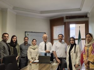 تصویری جذاب از کارگاه تولید بدون کارخانه با نمایش مراحل مختلف تولید